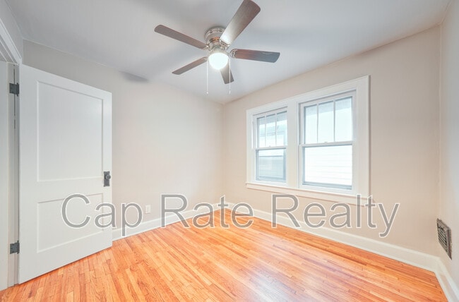 Building Photo - 508 Thurman Ave