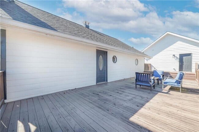 Building Photo - 5997 Warpath Rd