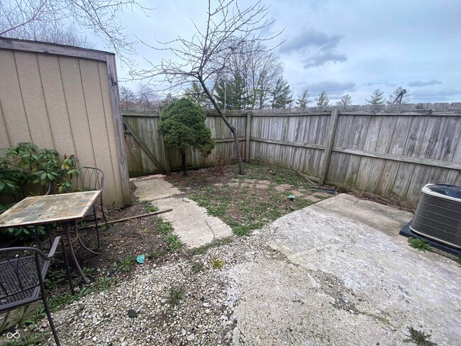 Building Photo - 7434 Melanie Ln