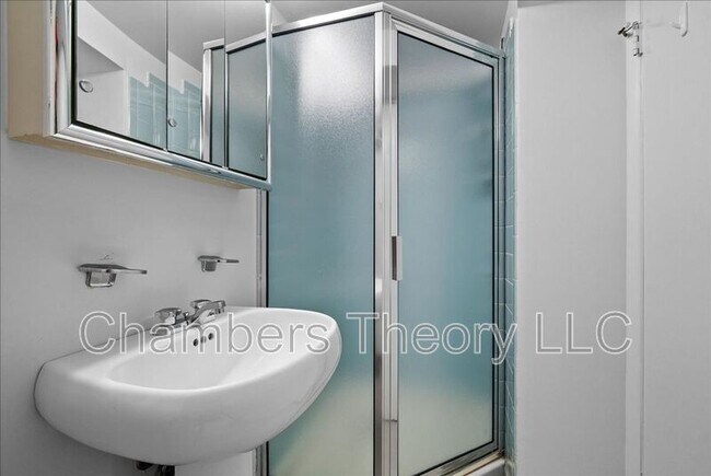 Building Photo - 2355 Ashmead Pl NW