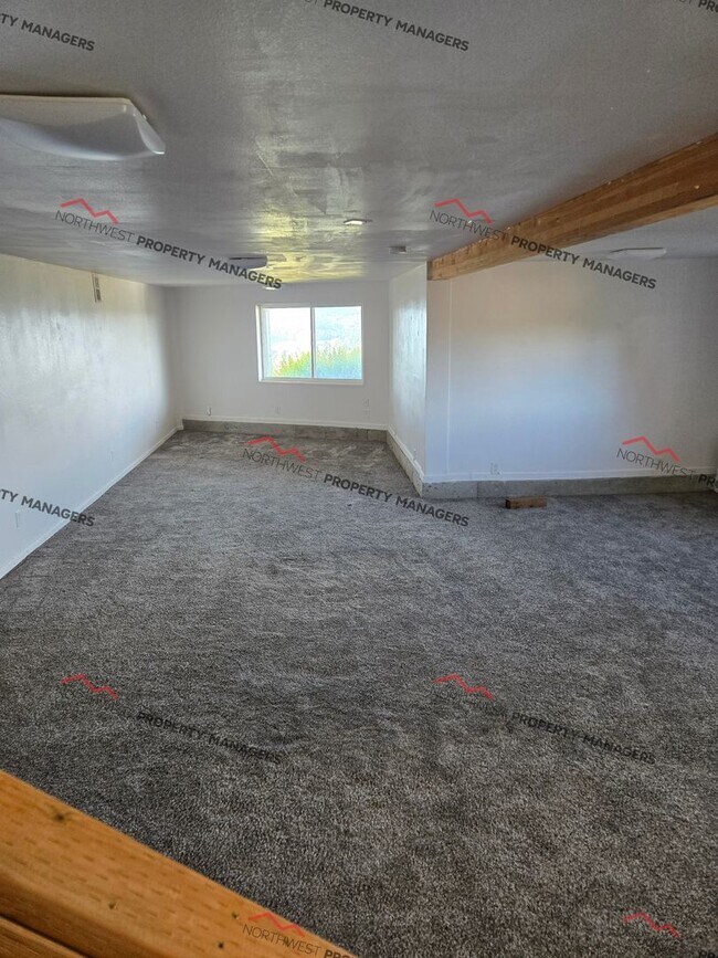 Building Photo - STATUS: *PENDING APPLICATION* R311 | $2195...