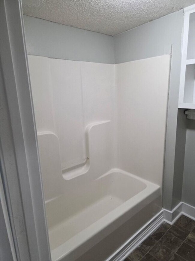 Building Photo - Cozy 3 Bedroom Home in Clarksville!