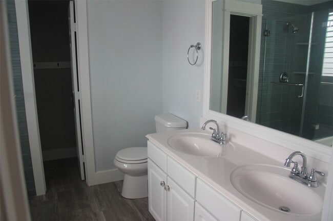 Building Photo - 918 Sterling Creek Cir