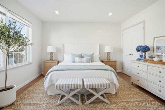 Building Photo - 36 Carney St