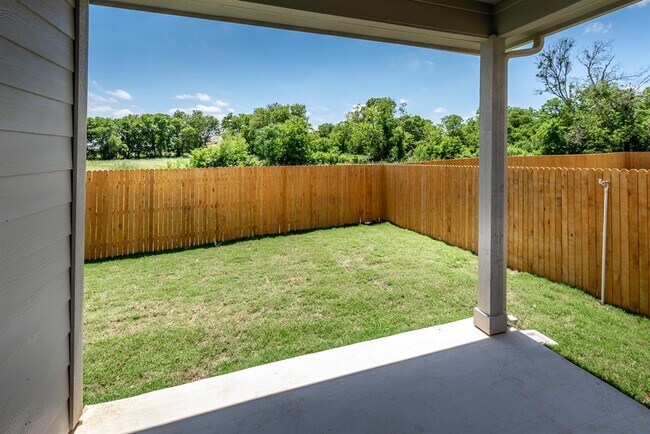 Building Photo - 6621 Kildare Dr
