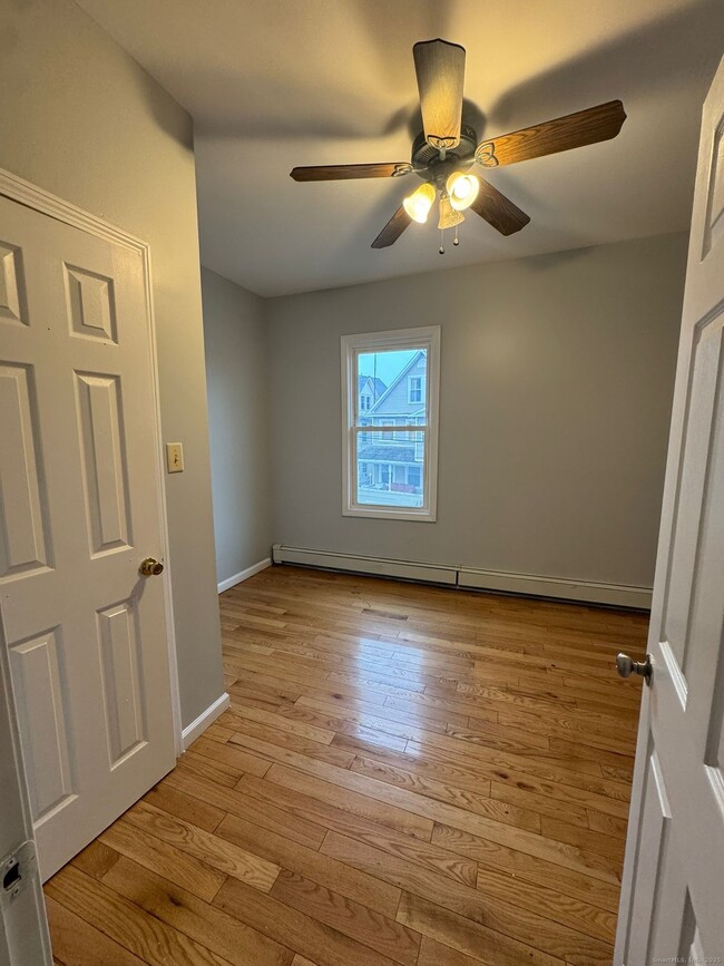 Building Photo - 150 Norman St