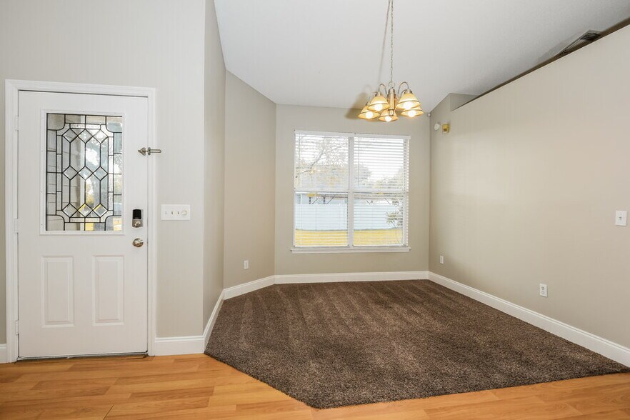 Building Photo - 7247 Somersworth Dr
