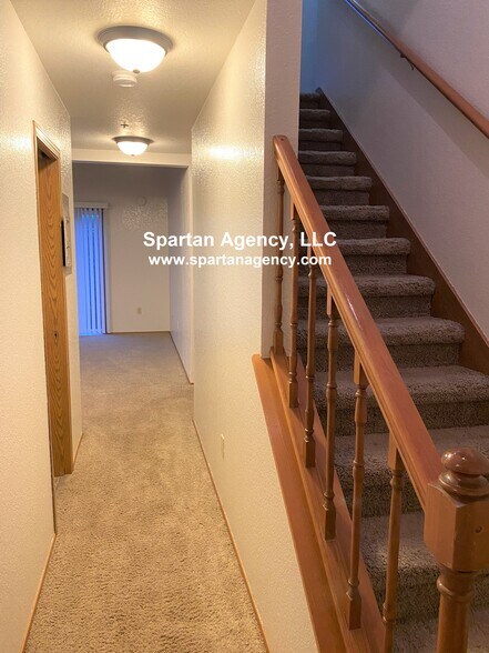 Building Photo - 131 23rd Ave SE