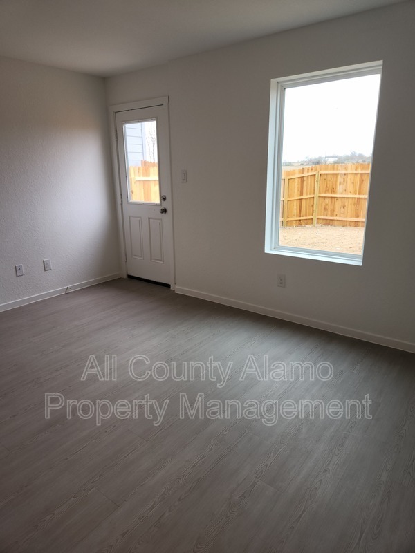 Building Photo - 6616 Dali Bnd