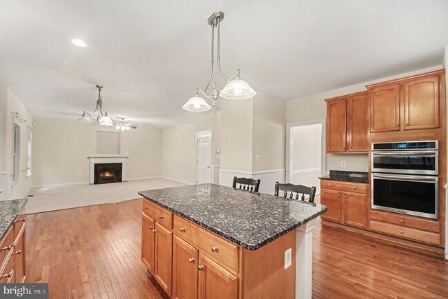 Building Photo - 71 Battery Ridge Dr