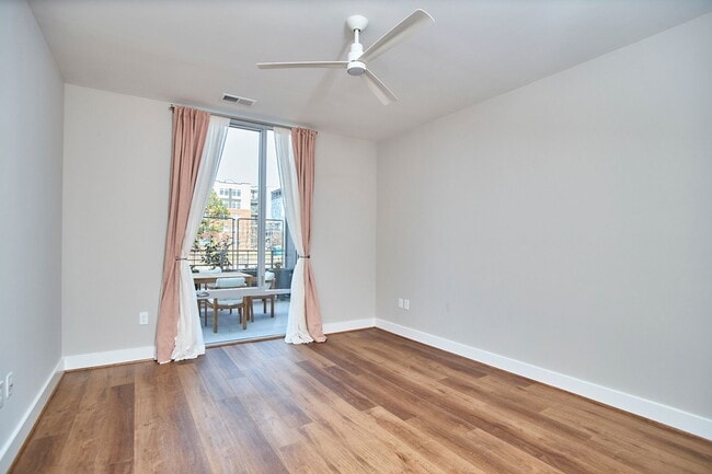 Building Photo - Condo in the Heart of Downtown Durham | Private Terrace + Amenities