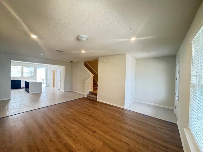 Building Photo - 4568 Maple Waltz