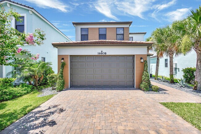 Building Photo - 16608 Cove Rd