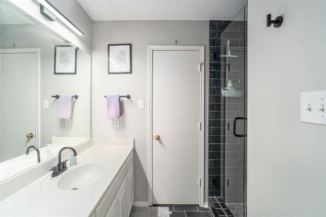 Building Photo - 2808 Wakecrest Dr