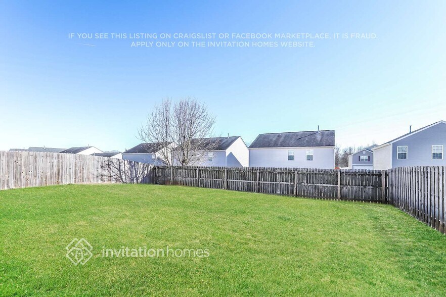 Building Photo - 3906 Creekmoore Dr
