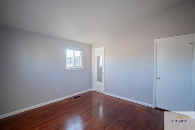 Building Photo - 7411 Kathydale Rd