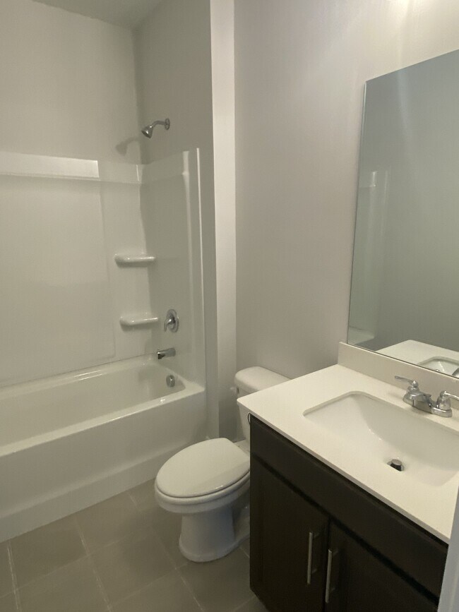 Building Photo - 1168 Carlisle Pl