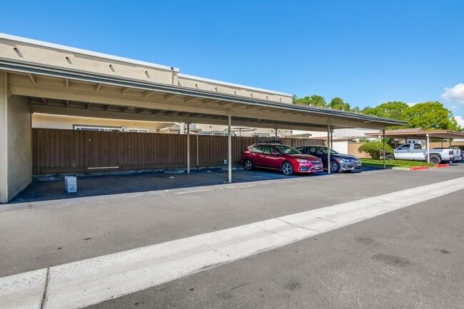 Building Photo - Beautiful 4 Bed 2.5 Bath Town Home in Fremont Northgate Area !