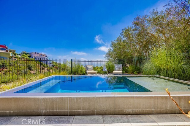 Building Photo - 1725 Del Mar Ave