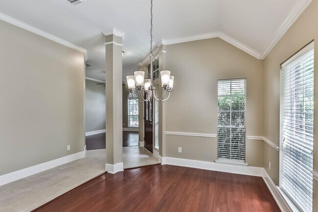 Building Photo - 8326 Hunters Village Dr