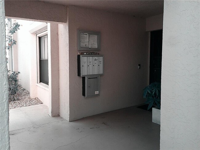 Building Photo - 1335 Rock Dove Ct
