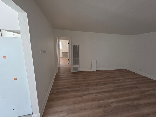 Building Photo - Discover 3528-3538 Agate in Santa Clara Open House Sunday August 2nd from 12noon-3pm