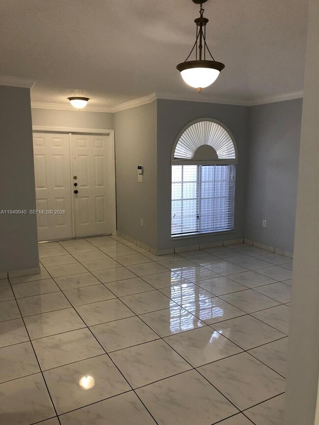 Building Photo - 4939 SW 144th Ave