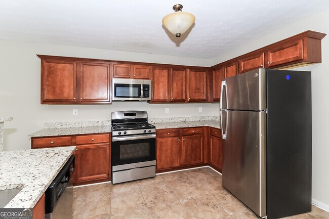 Building Photo - 3352 Hershey Dr