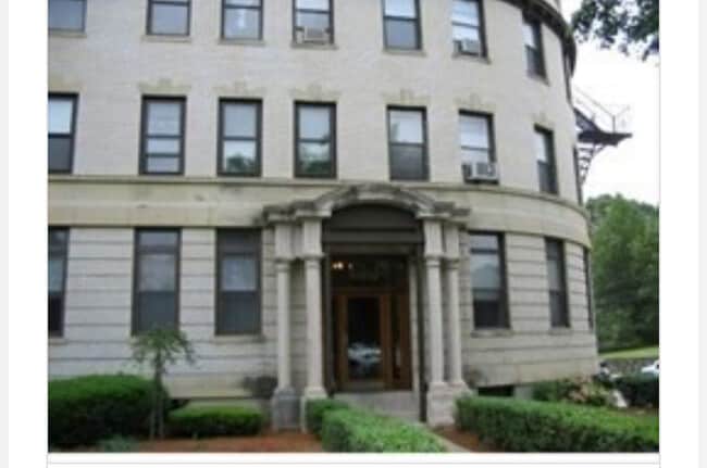 Building Photo - 1880 Commonwealth Ave