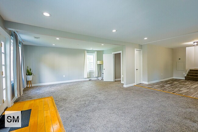 Building Photo - 9615 51st Ave