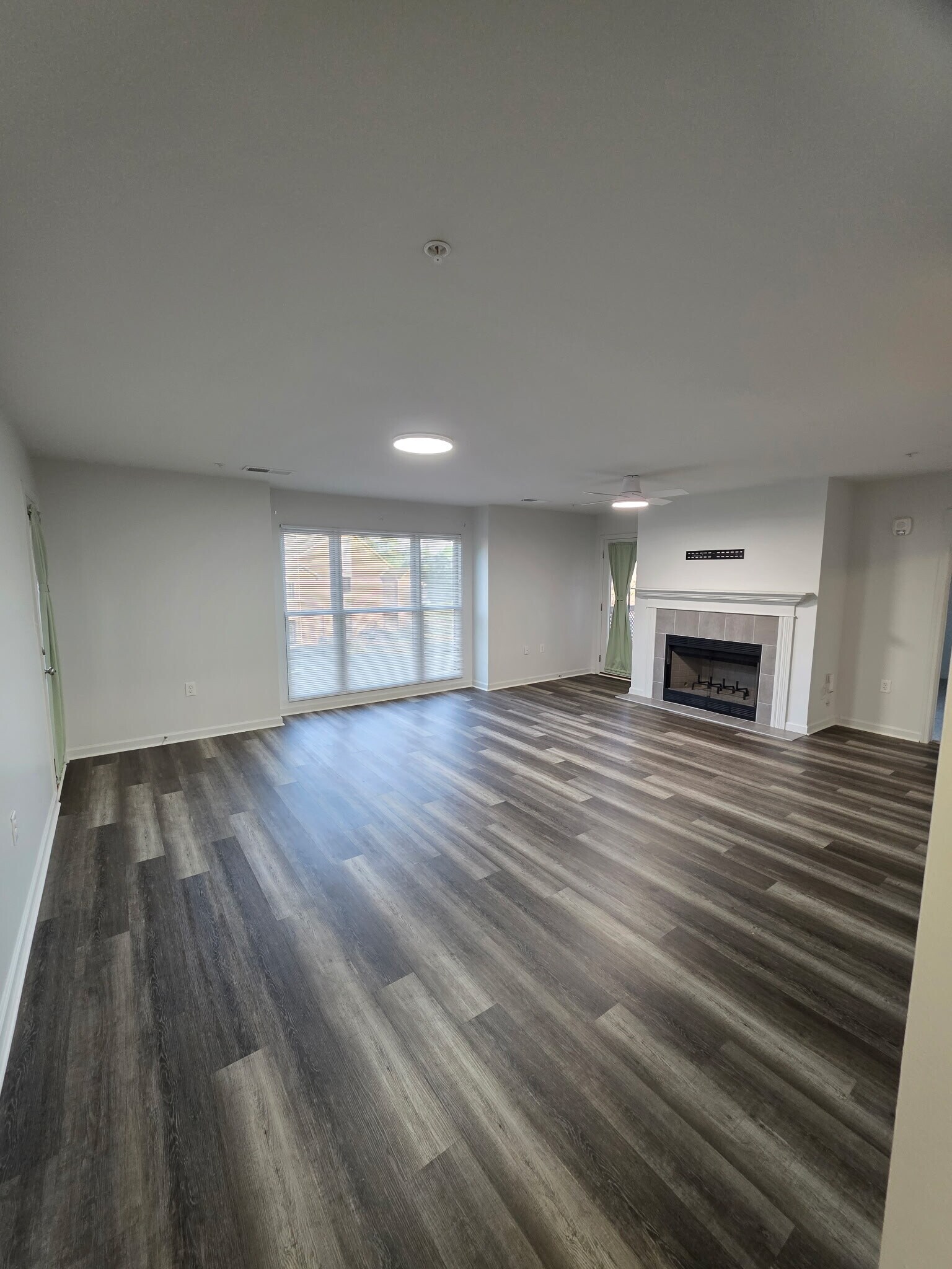 Building Photo - 5050 Seven Pine Cir