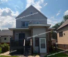 Building Photo - 3910 Deodar St