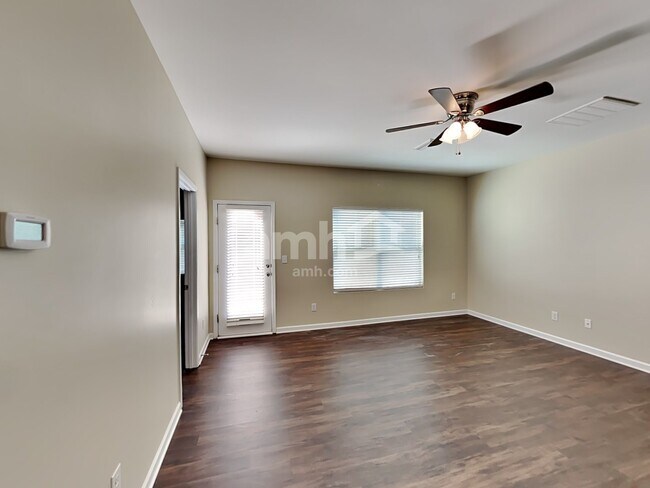 Building Photo - 1056 Joselynn Drive