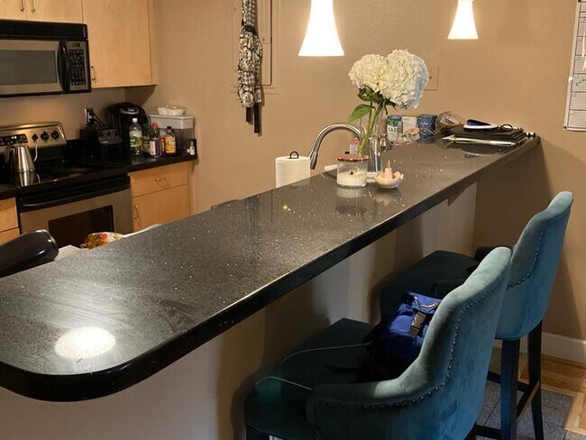 Building Photo - 385 Ralph McGill Blvd NE