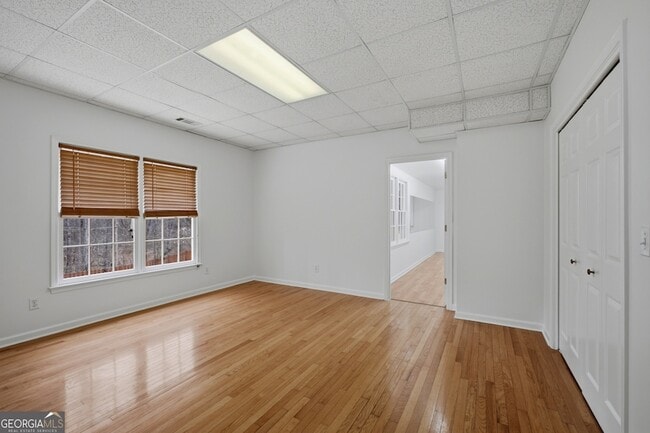 Building Photo - 3303 Greencastle Chase NE