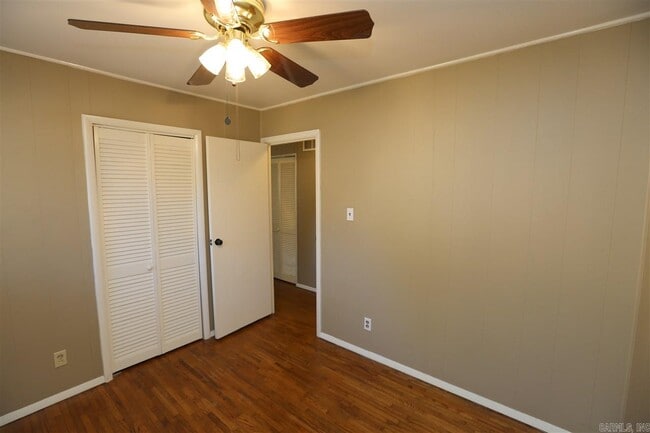 Building Photo - 11412 Ashwood Dr