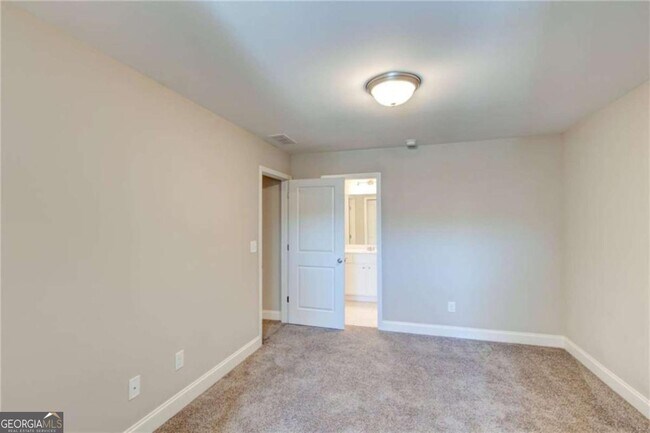 Building Photo - 3770 Shades Valley Ln