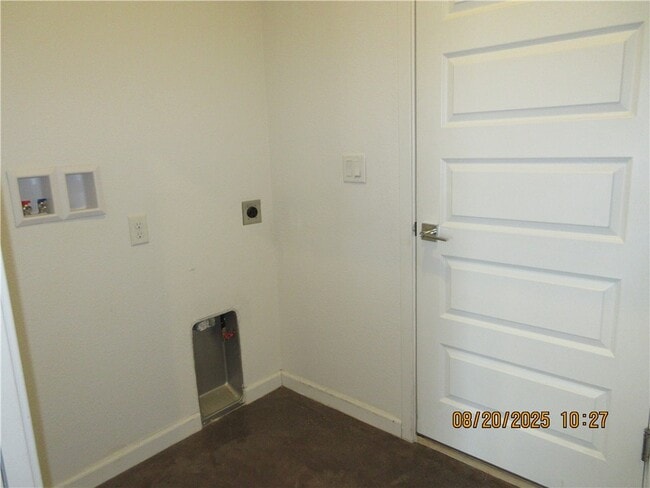 Building Photo - 3560 N Bond St