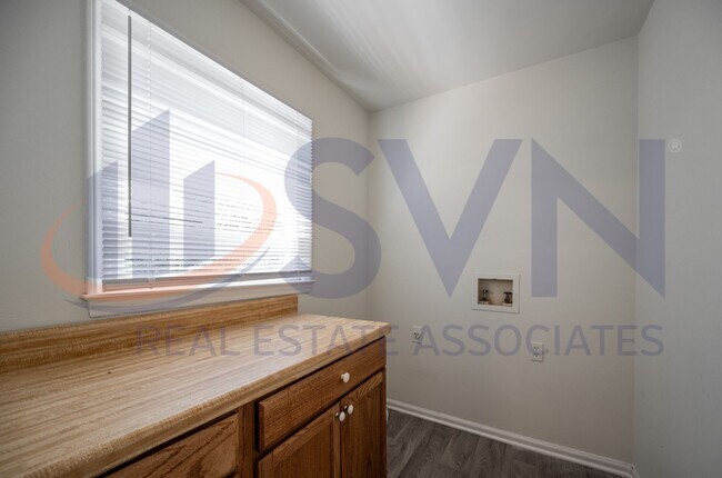 Building Photo - Cottage living in this 3-Bedroom, 3-Bath House with First Floor Master Bedroom!