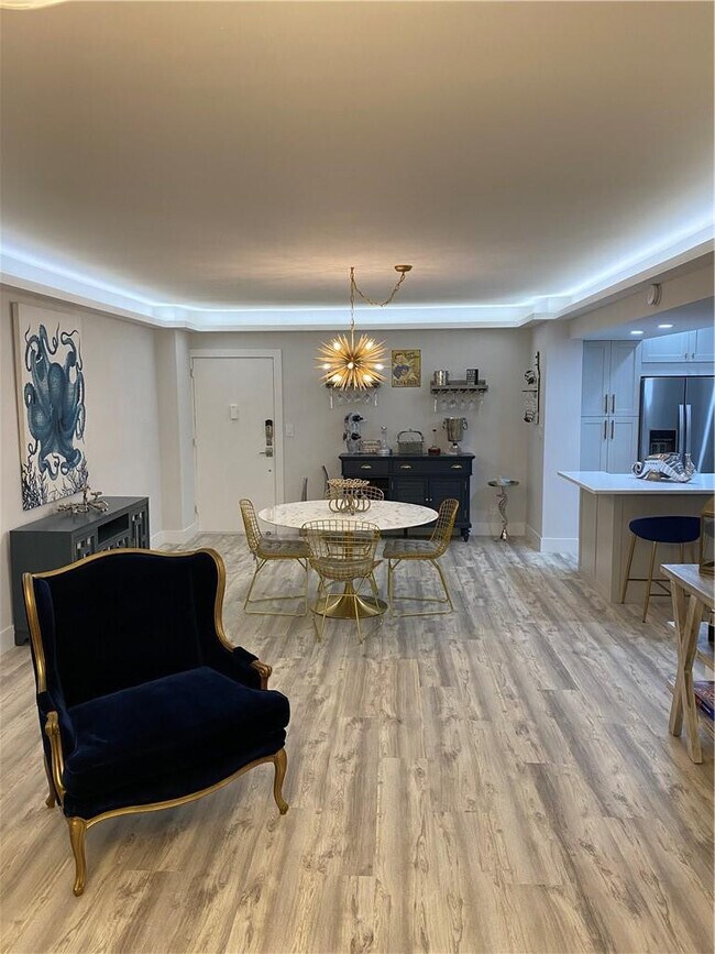 Building Photo - 4250 Galt Ocean Dr