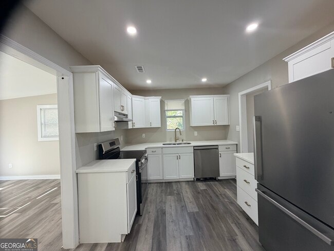 Building Photo - 1433 Midview Dr