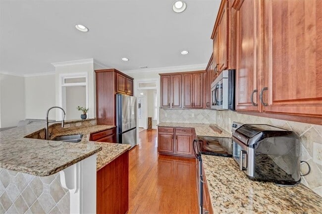 Building Photo - 88 Camden Village Dr