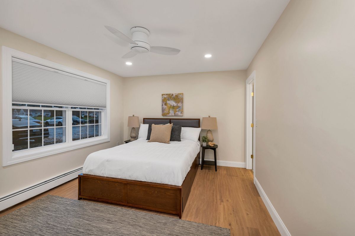 Building Photo - 50 Brookside, O3