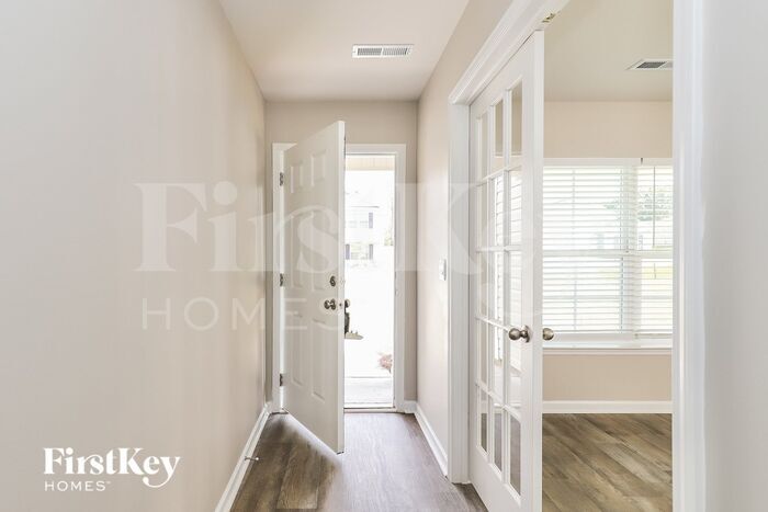 Building Photo - 137 Preston Oaks Dr
