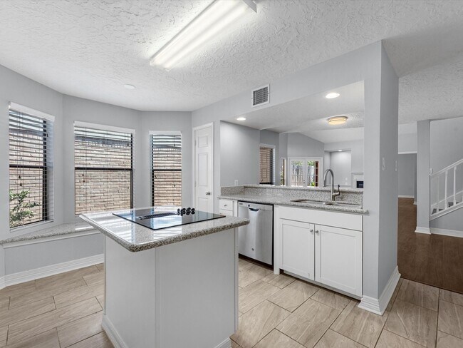 Building Photo - 1210 Normans Woods St
