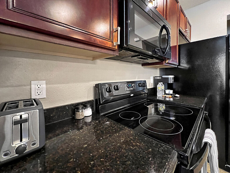 Building Photo - 14021 Citrus Crest Cir