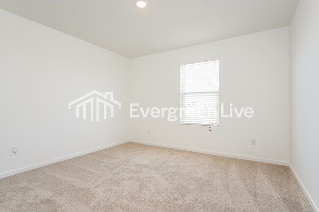 Building Photo - 10528 Desert Hawk Cir