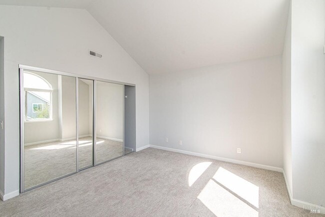 Building Photo - 23 Baypoint Dr