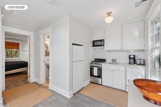 Building Photo - 31 Ocean View Ave