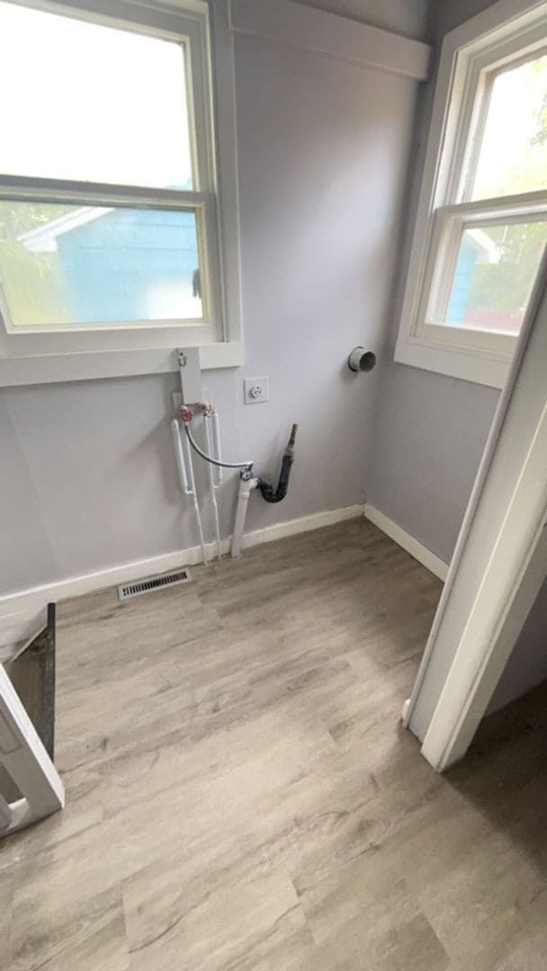 Building Photo - Single Family Home Available!